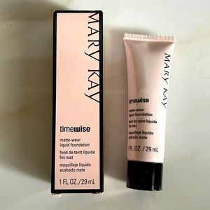 Mary Kay Timewise Matte-wear Liquid Foundation, Beige 1